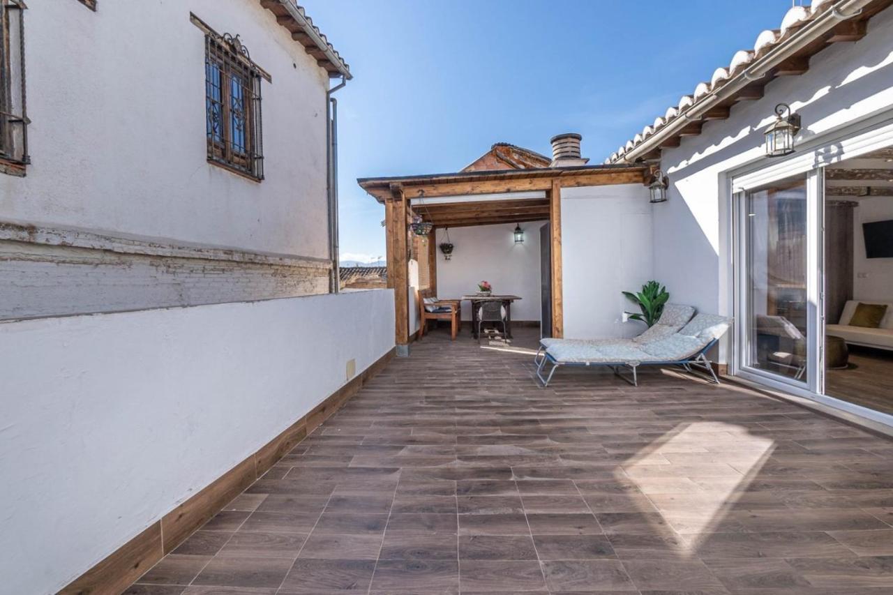 Apartamento Precioso Ático en pleno centro de Granada Exterior foto