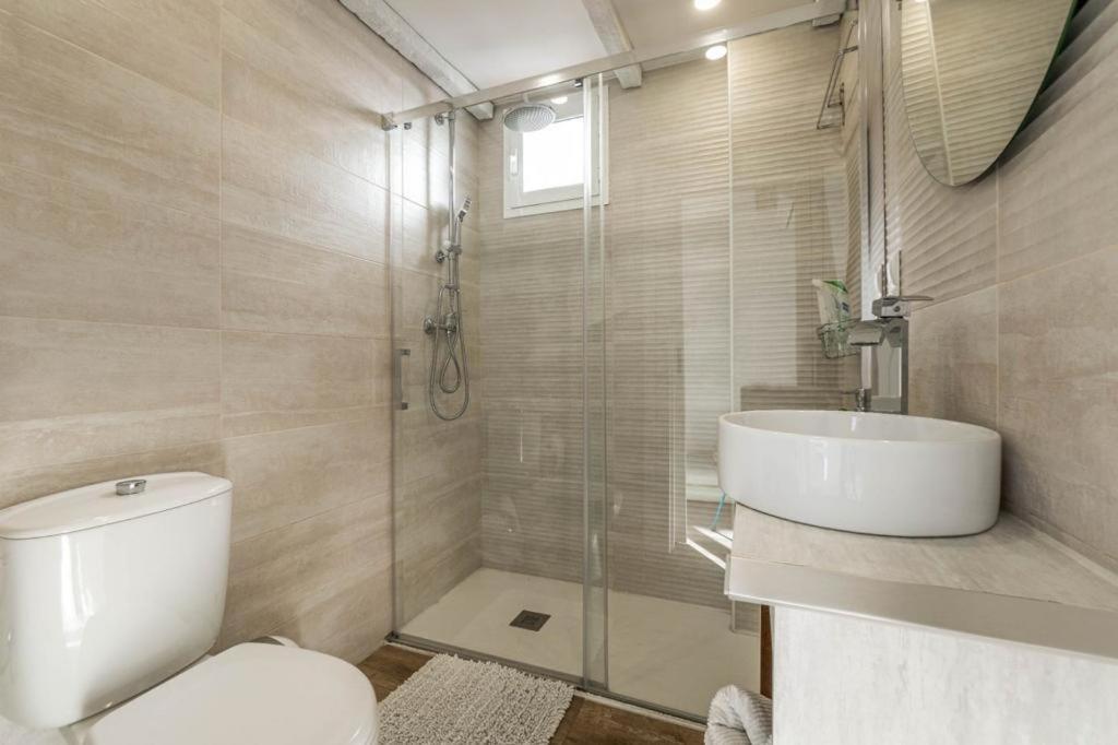 Apartamento Precioso Ático en pleno centro de Granada Exterior foto